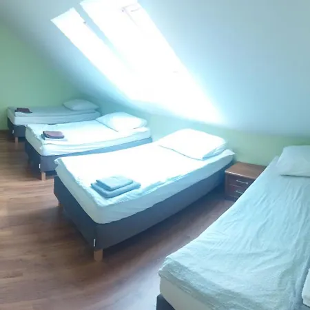 Pod Dylizansem Mini-hôtel Koscielec